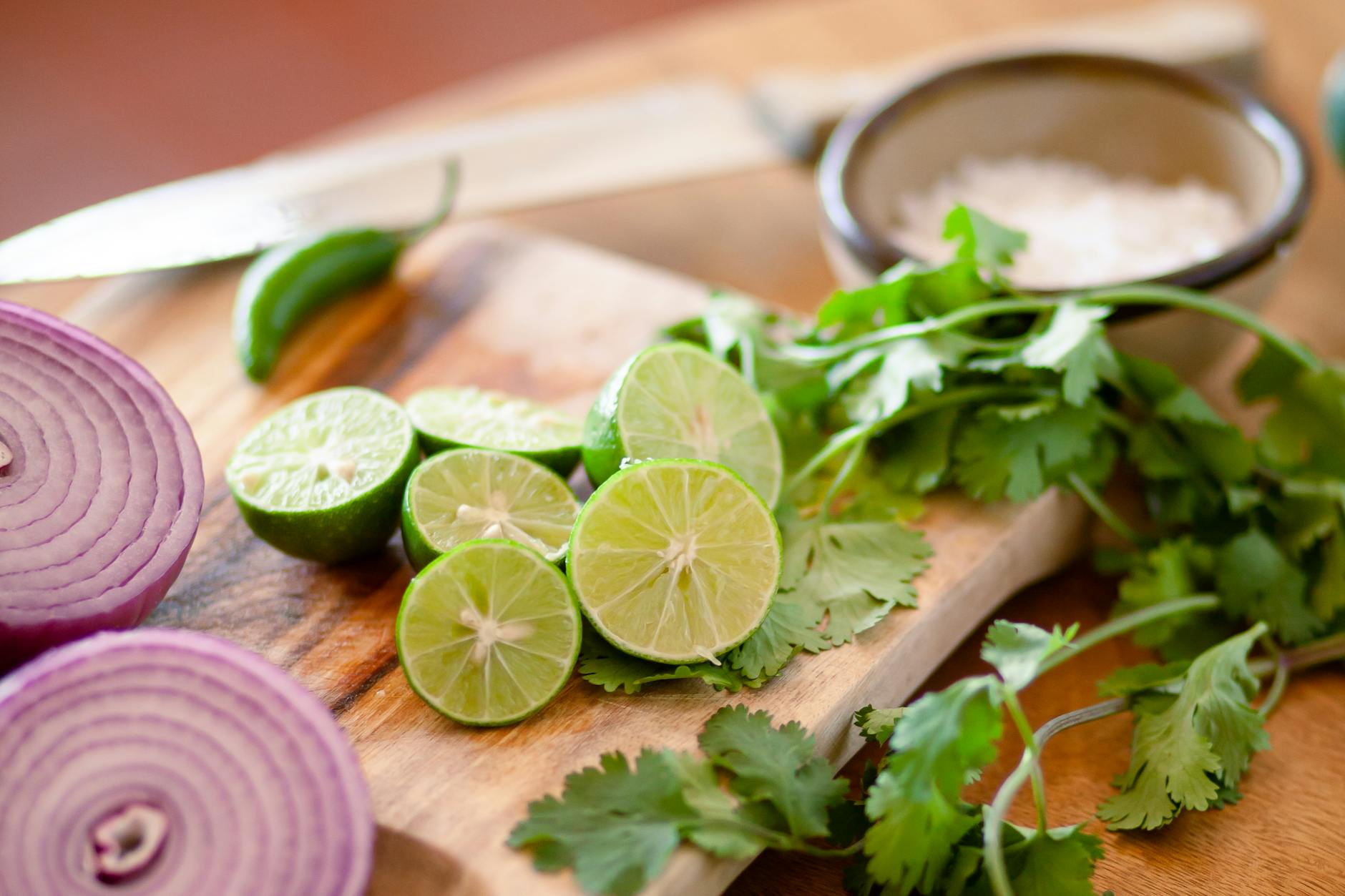 sliced lime and coriander