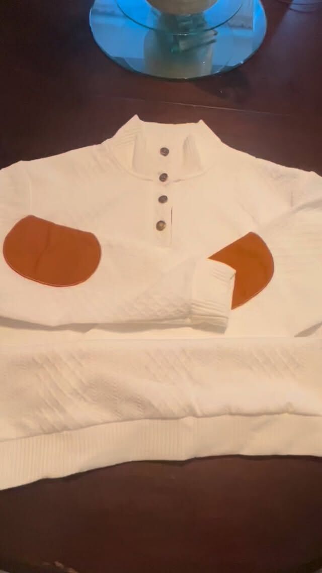 Hey everyone! I just got this Cortubi men’s casual sweatshirt with the button-up stand collar, it’s really nice! The material is thin BUT feels soft yet durable, perfect for cooler weather. I love the stylish stand collar, it gives it a more polished look than a regular sweatshirt. The fit is true to size and super comfortable, great for casual days or even a laid-back night out. The buttons add a nice touch of detail too...it’s a perfect mix of comfort and style, definitely worth it! Check out my link in my bio if your interested in grabbing one!! #cortubo #mensshirts #amazon
